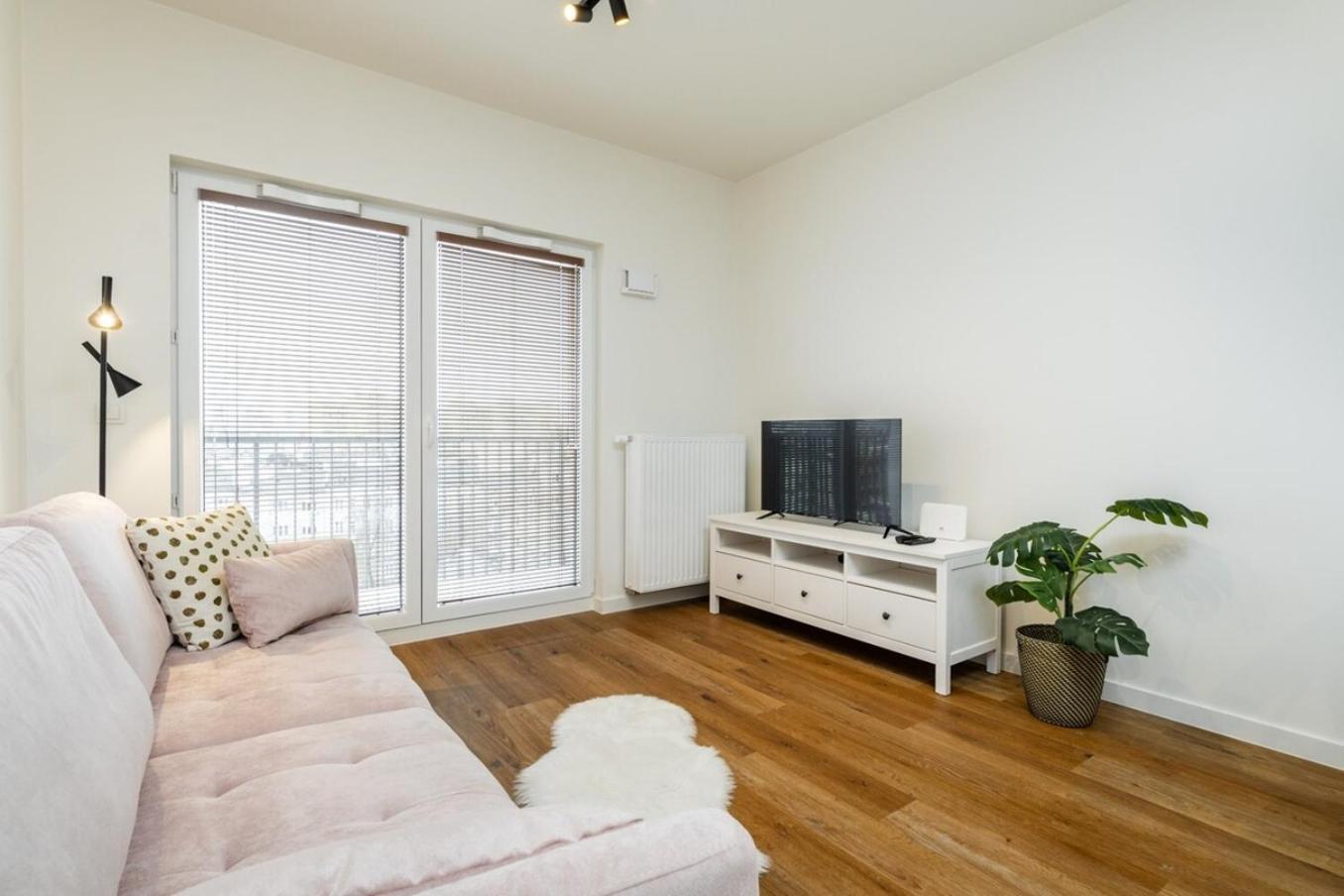 Apartament Bohema Premium Metro Szwedzka Warszawa